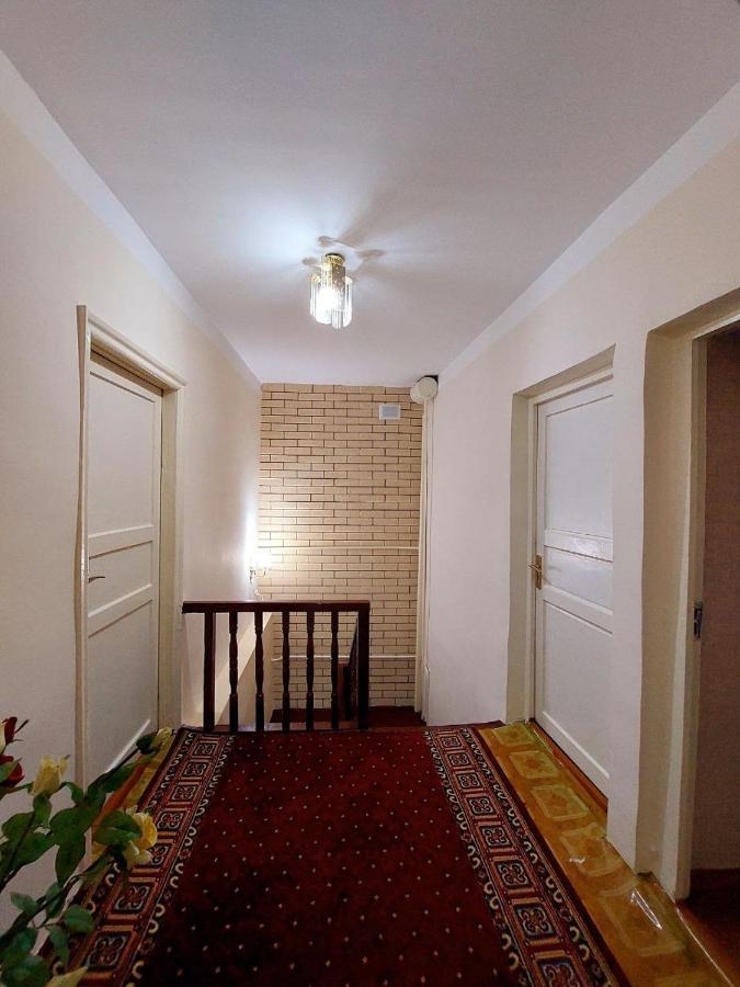 Nukus Guest House ภายนอก รูปภาพ
